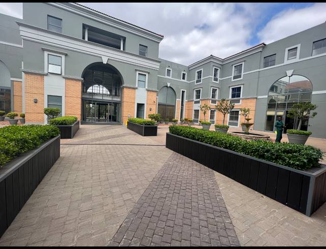 401M² OFFICE TO LET IN ILLOVO